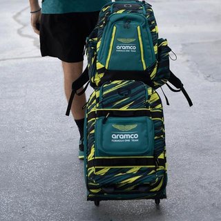 Ogio Alpha Layover Aston Martin F1 Team 44L cestovní taška, green