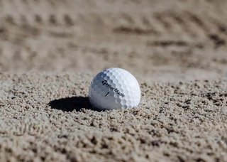 TaylorMade TP5 golfové míčky