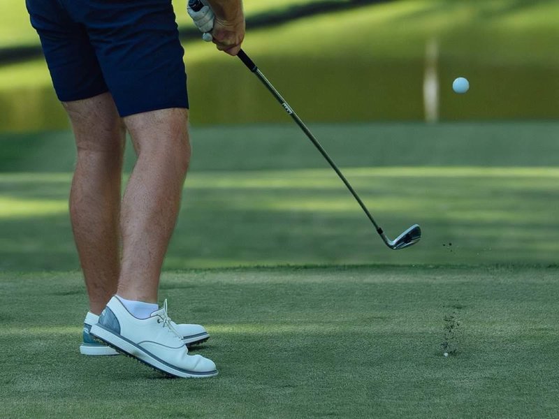 TaylorMade Qi Max pánská železa, ocel