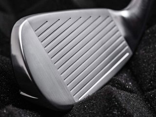 TaylorMade Qi Max HL pánská železa, grafit