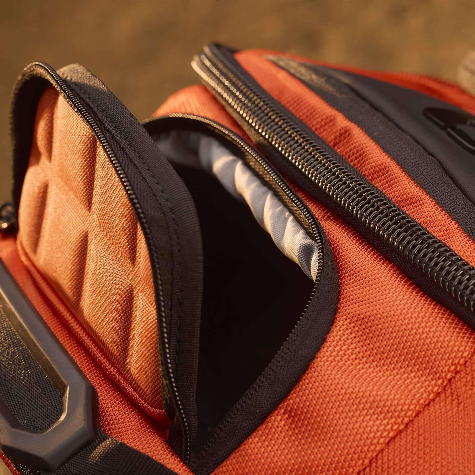 Ogio Renegade DNA 27L backpack, Dune