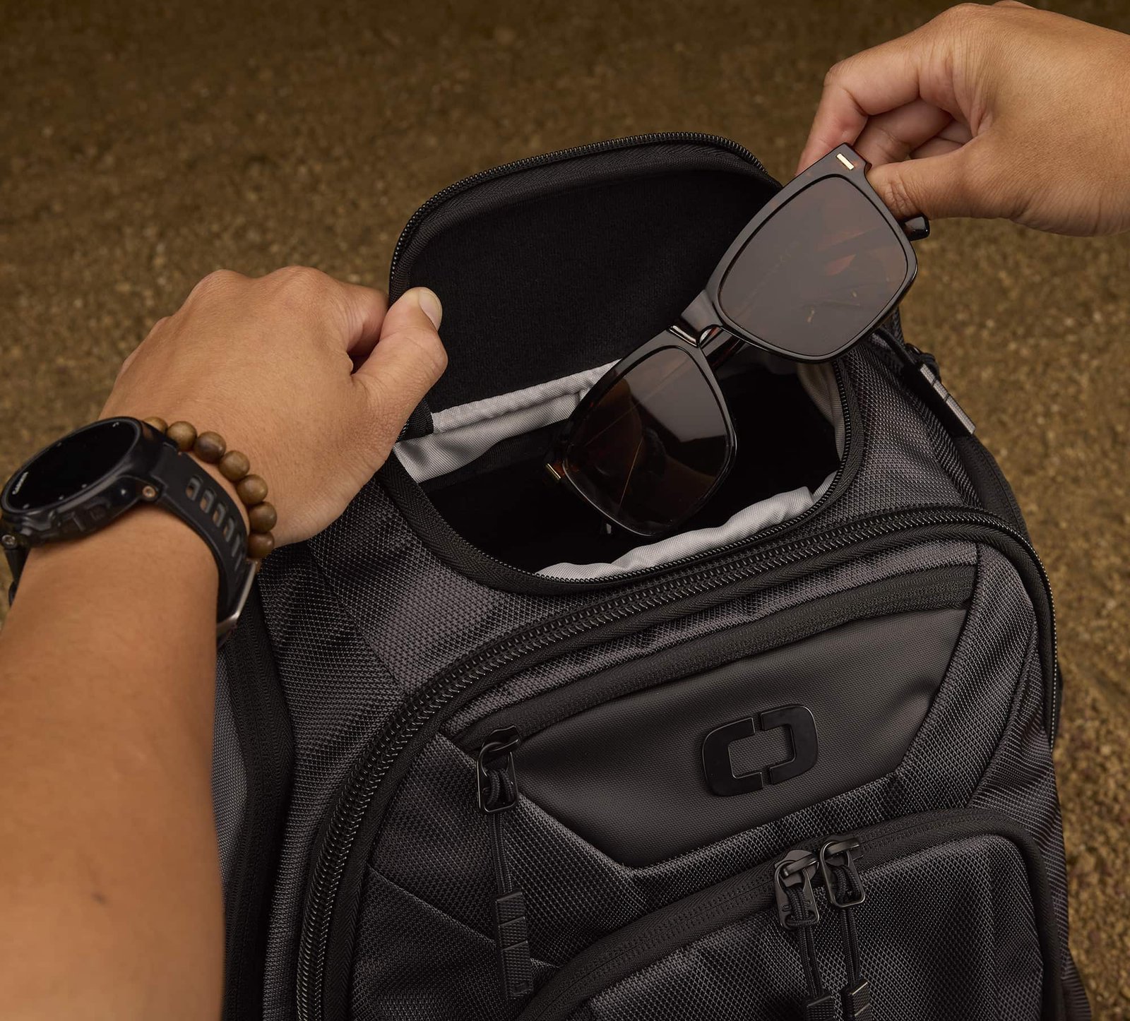 Ogio Renegade DNA 27L backpack, Dune