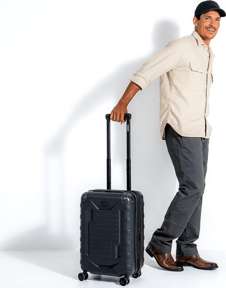 Ogio Renegade Vault Carry-On 35-40L travel bag, greenwood