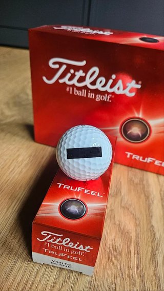 Titleist TruFeel ALIGN golfový míček s potiskem, 1ks