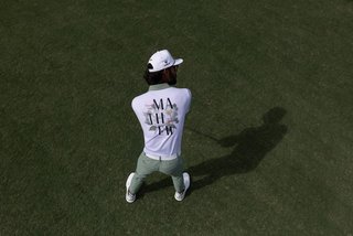 Travis Mathew Louder Please pánská kšiltovka, bílá