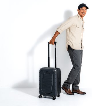 Ogio Renegade Vault Carry-On 35-40L travel bag, bílý