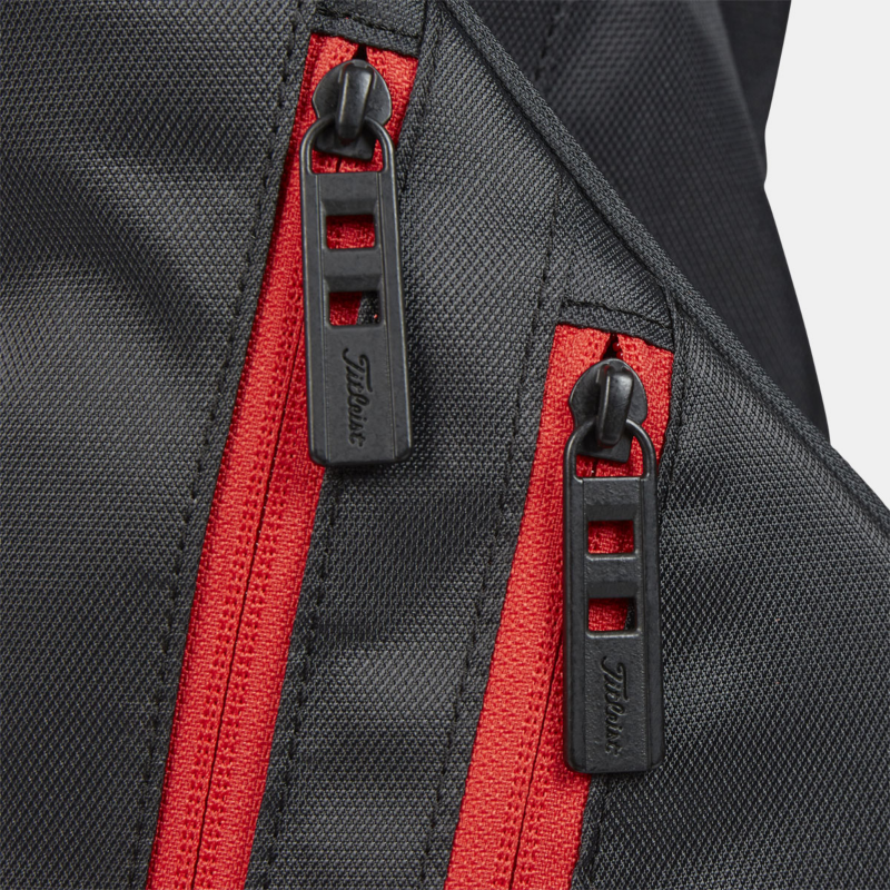 Vysoce kvalitní zipy YKK na bagu Titleist Premium Carry Bag