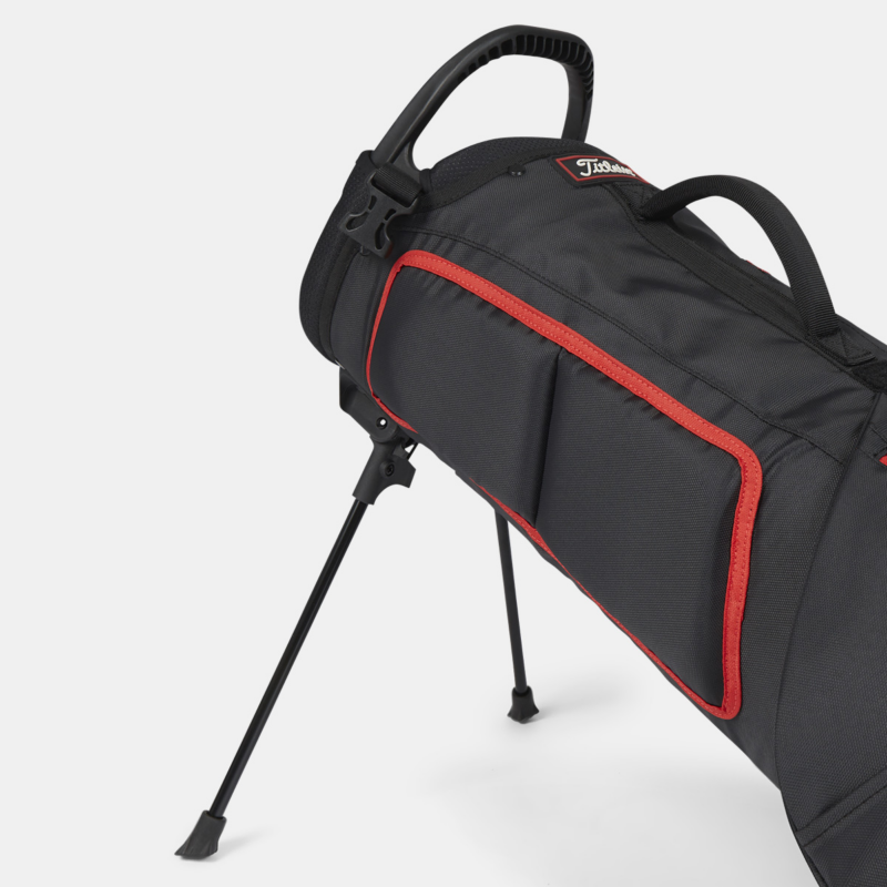 Mini integrované nožičky na bagu Titleist Premium Carry Bag