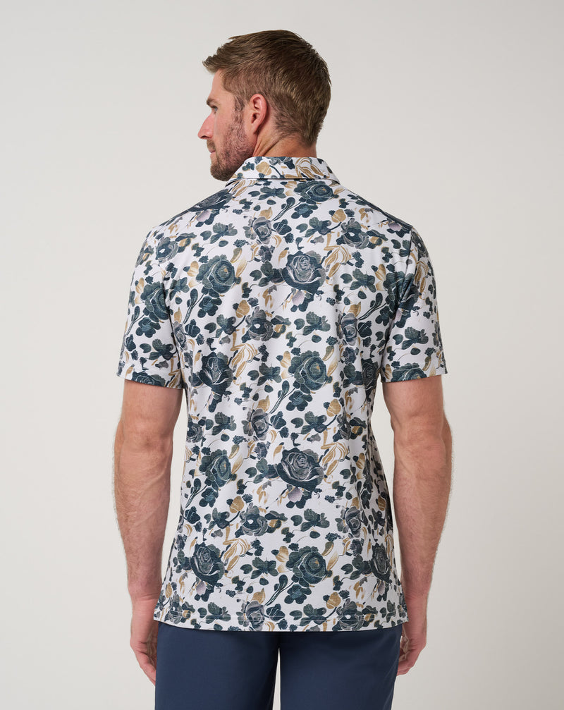 Travis Mathew Featherweight Villa Polo – double-needle collar with built-in stays