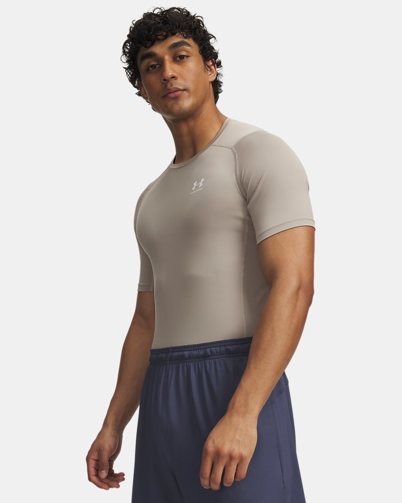 Přední pohled na kompresní tričko Under Armour HeatGear – Timberwolf Taupe