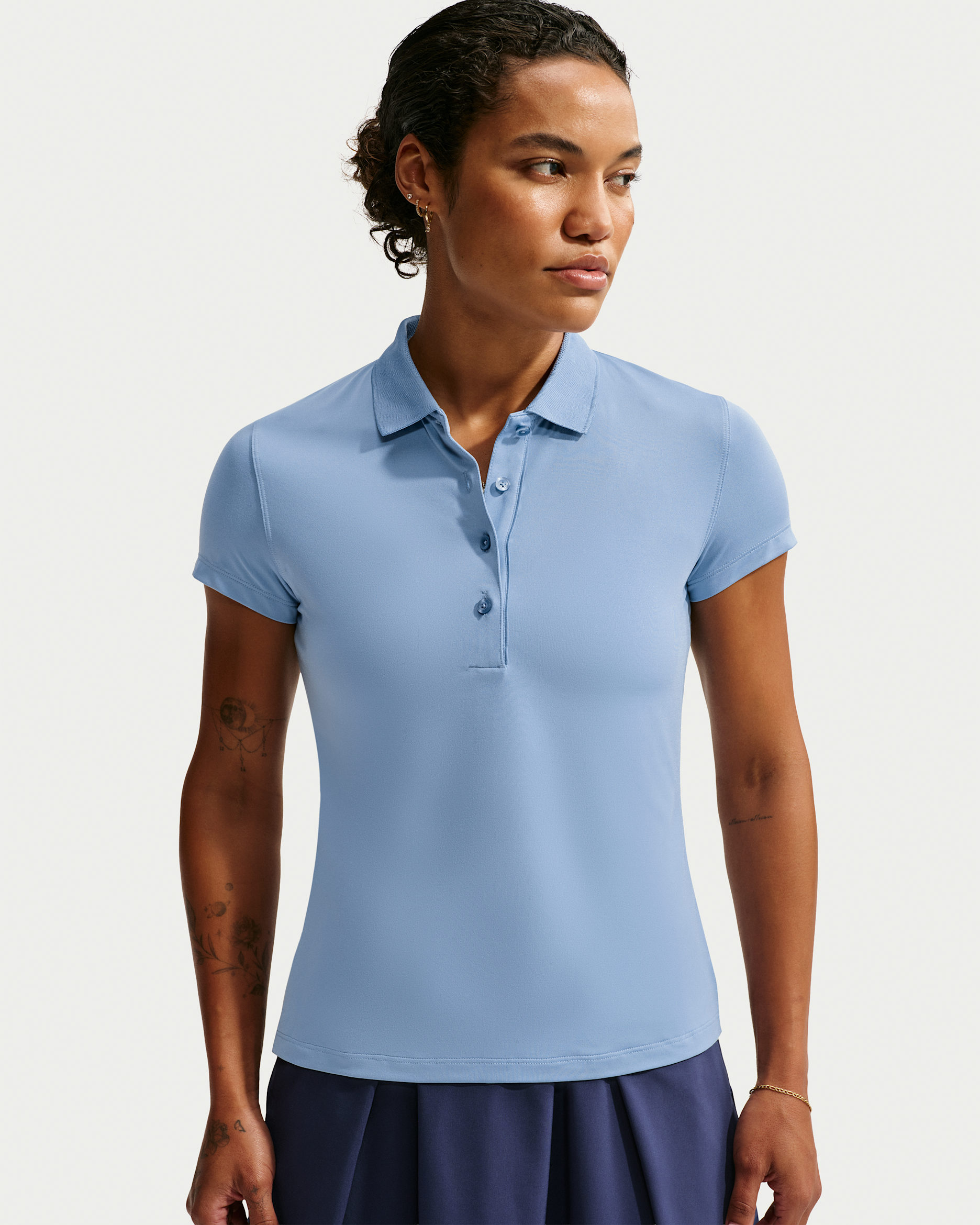 Dámské polo tričko Nike Golf Club v pracovní modré/bílé – přední pohled